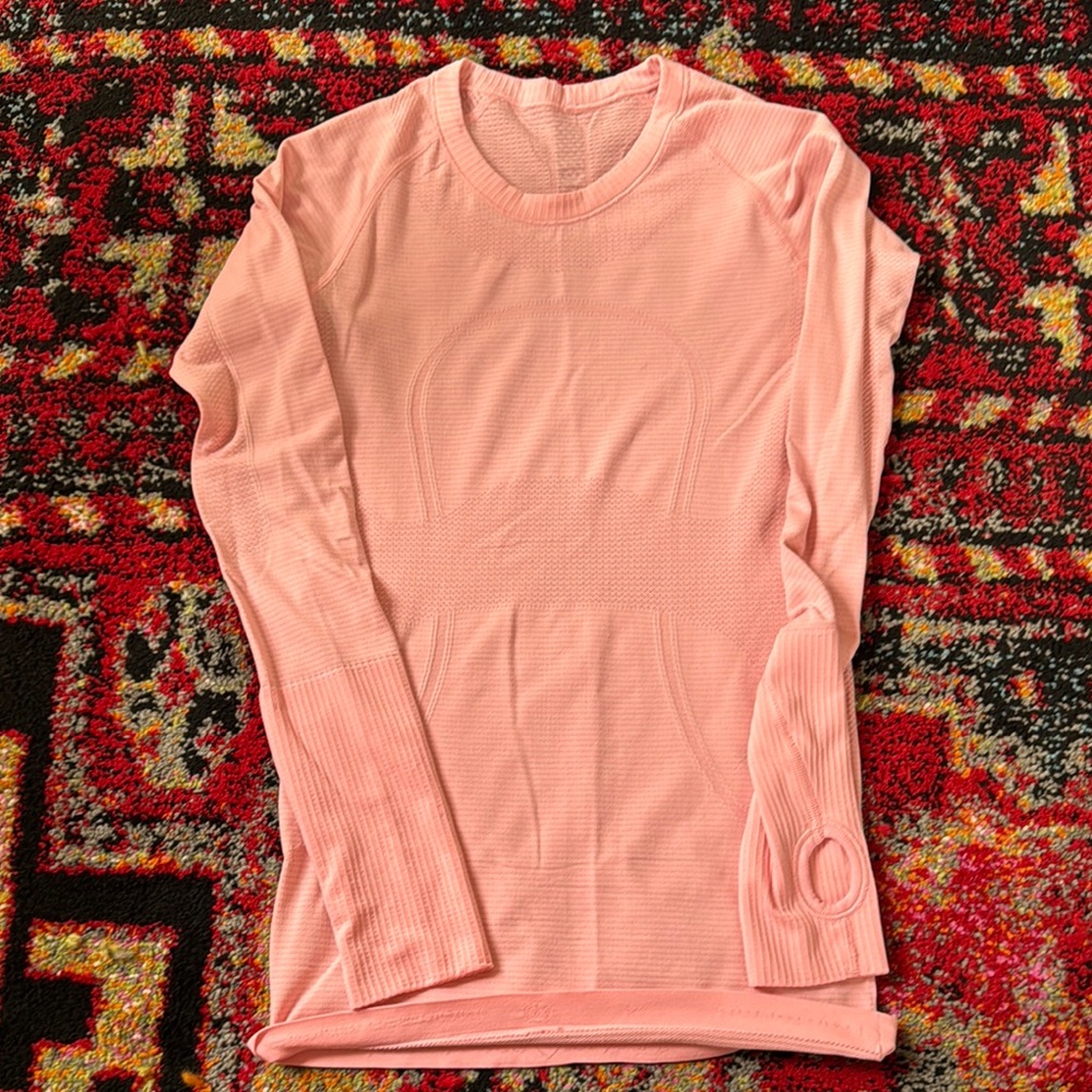 Lululemon Swiftly Run long sleeve Sz 4, very good condition